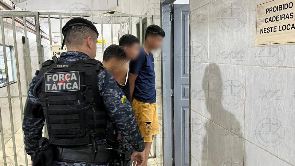 Adolescentes apreendidos e jovem preso após Força Tática fechar boca de fumo, em Porto Velho (RO)